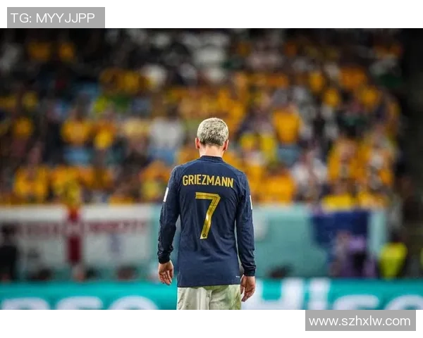 足球明星背影展现帅气风采的迷人瞬间与独特魅力